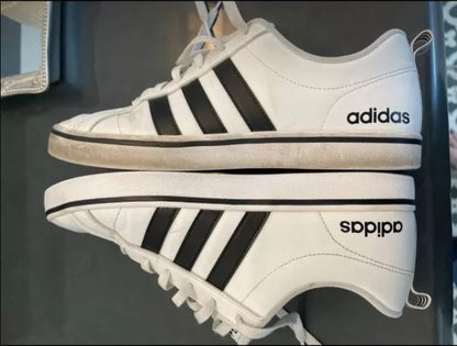 SoleSwipe™ Instant Shoe Cleaning Wipes